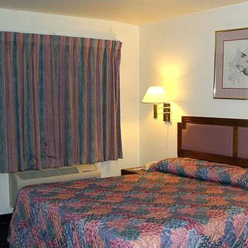 Value Inn & Suites Redding Pokoj fotografie