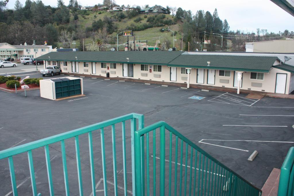 Value Inn & Suites Redding Exteriér fotografie