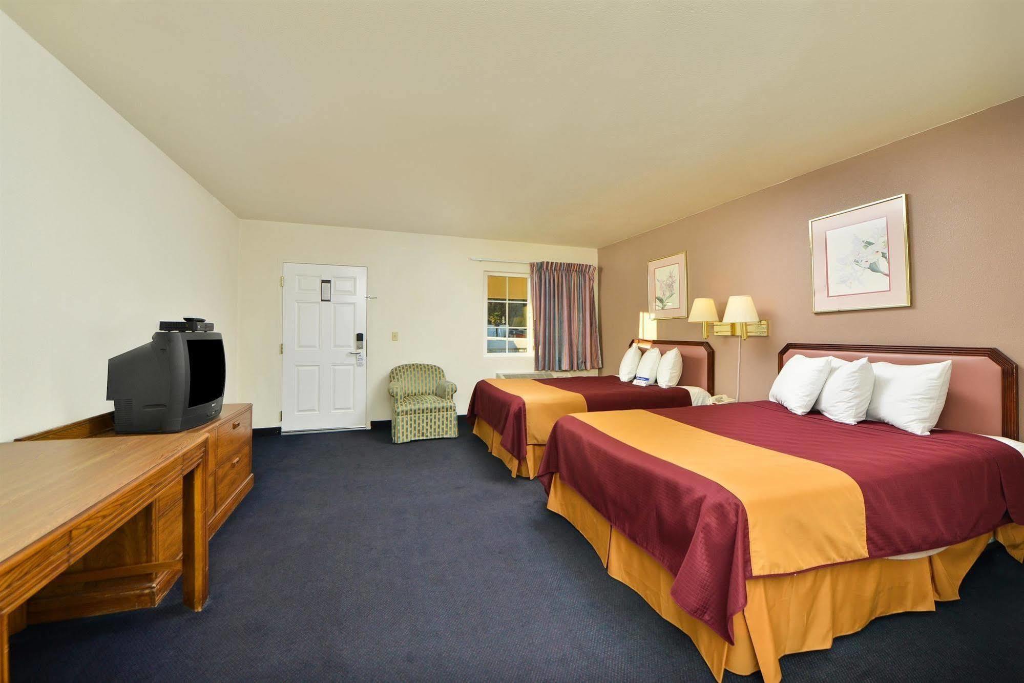 Value Inn & Suites Redding Exteriér fotografie