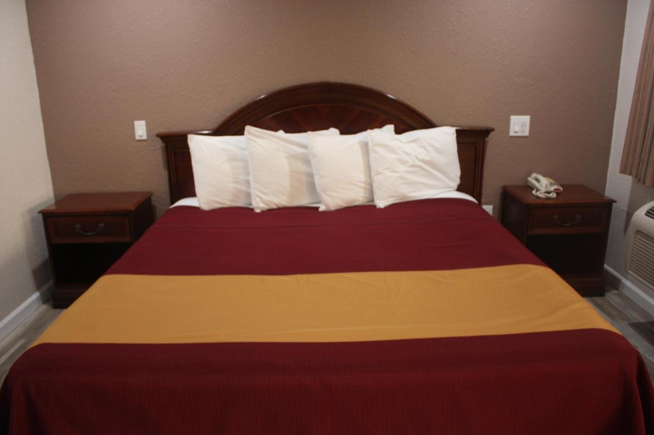 Value Inn & Suites Redding Exteriér fotografie