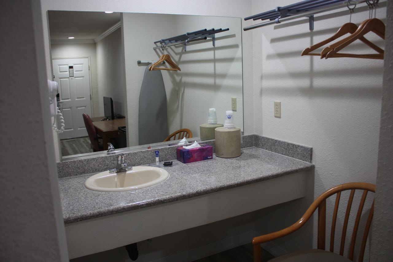 Value Inn & Suites Redding Exteriér fotografie